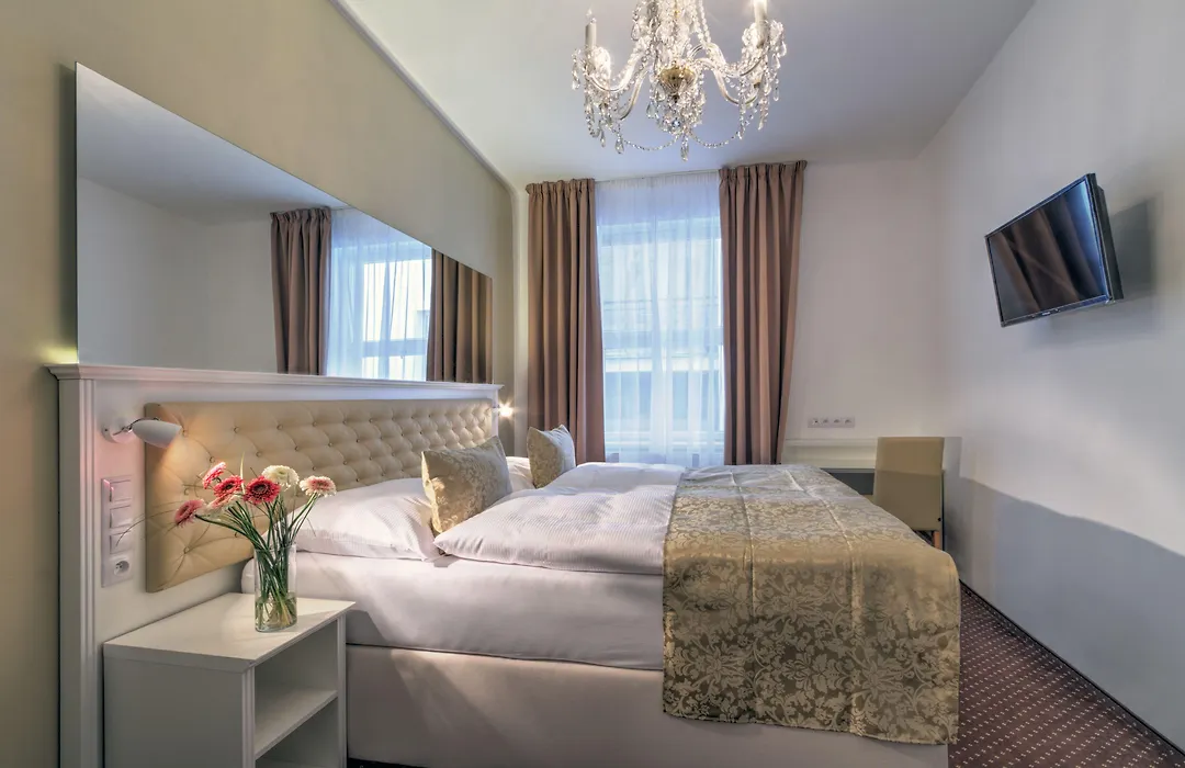 Hotel Taurus-1