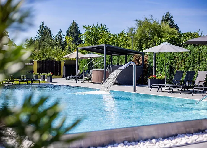 Hotel Aura Design & Garden Pool Prag